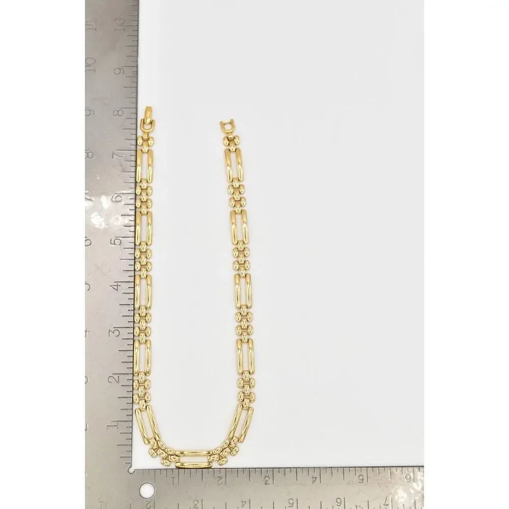 Monet stunning necklace